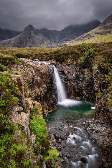 055 Isle of Skye, fairy pools.jpg